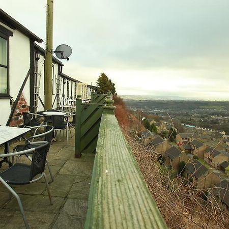 The Edge Accommodation Huddersfield Buitenkant foto