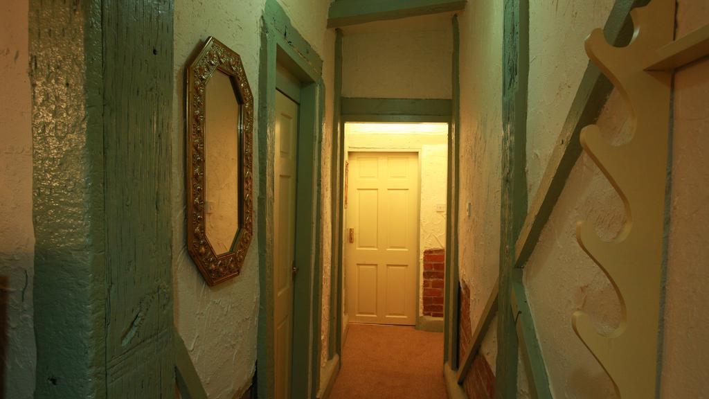 The Edge Accommodation Huddersfield Buitenkant foto